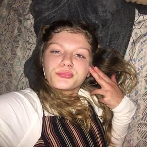 Meet your Posher, Lizzie